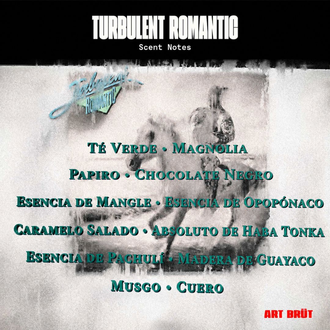 Notas olfativas de Turbulent Romantic: te verde, magnolia, papiro, chocolate negro, mangle, opoponaco, caramelo salado, haba tonka, pachuli, madera de guayaco, musgo y cuero