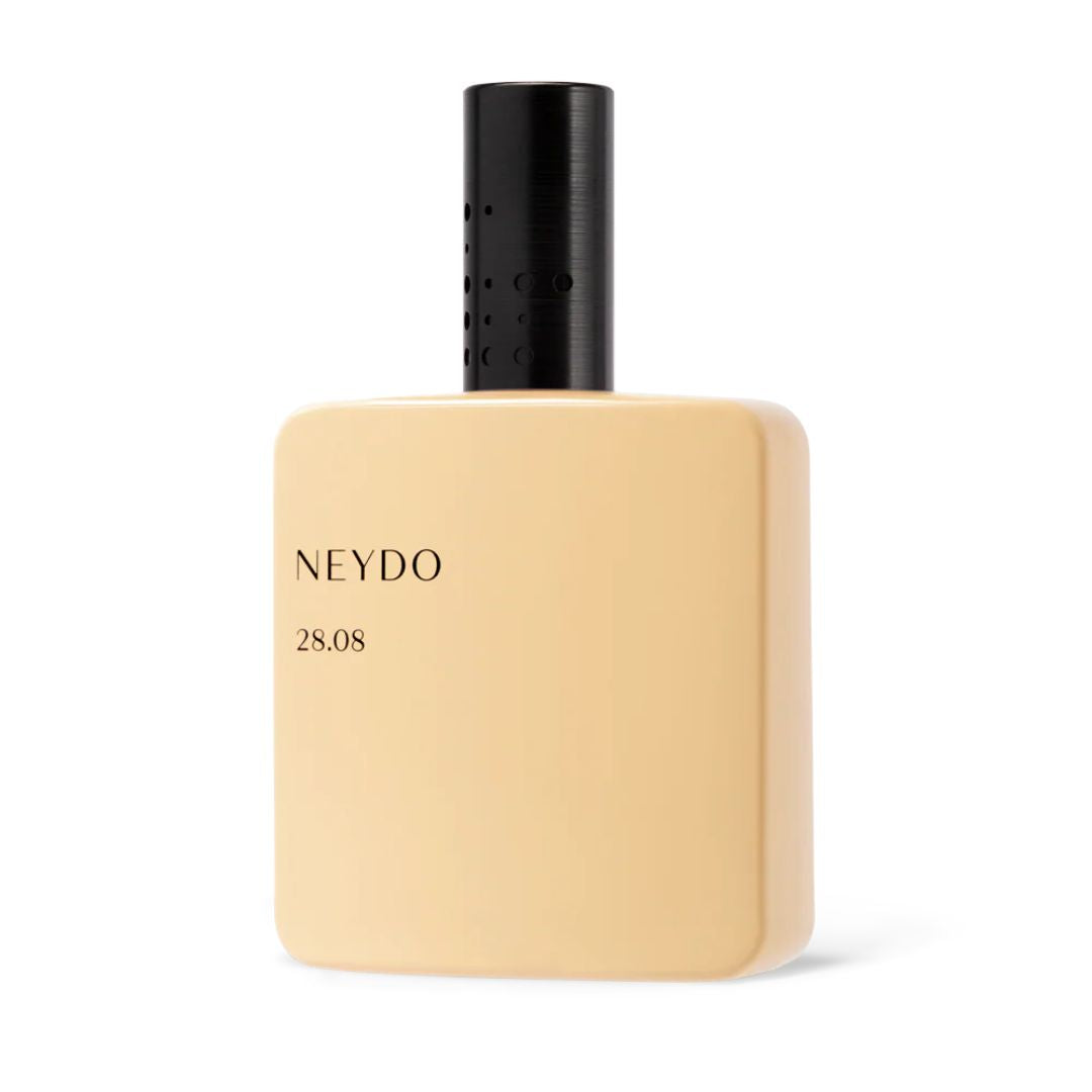 Perfume de autor NEYDO 28.08, fragancia elegante y minimalista con envase beige, inspirada en el universo onírico de la marca.