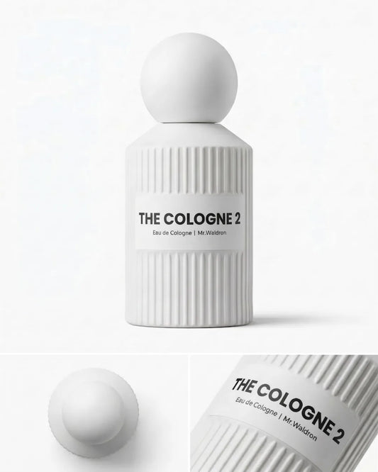 Frasco blanco mate acanalado de The Cologne 2, eau de cologne de Mr. Waldron, con tapón esférico y etiqueta blanca de letras negras