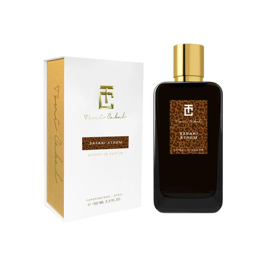 Perfume Safari Xtrem for Him de Toni Cabal junto a su caja blanca y dorada, diseño elegante y estilo animal print.